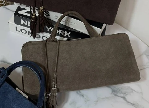 taupe.jpg