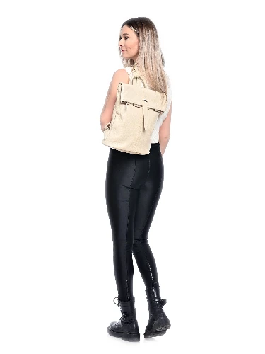 SS24_CF_1884_BEIGE_Model.jpg