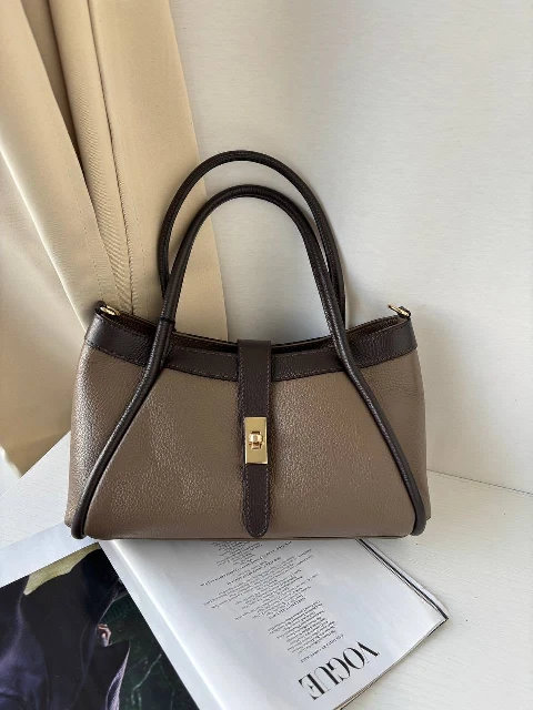 taupe.jpg