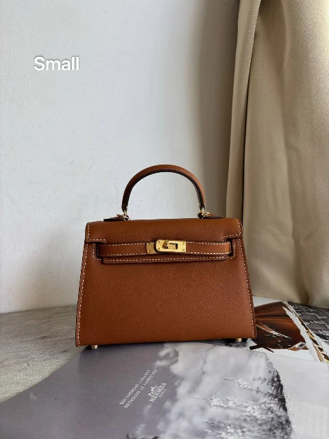 brown_cognac.webp