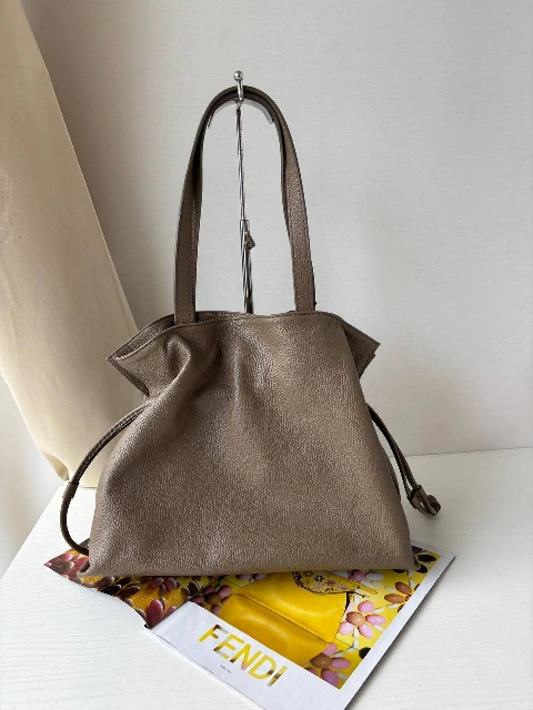 taupe.jpg