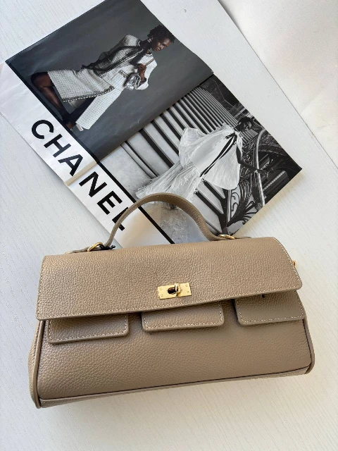taupe.jpg
