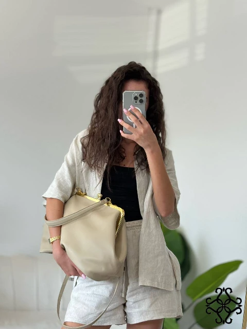 beige_.jpg