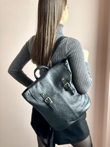 ROBERTA M ādas mugursoma RM 1502