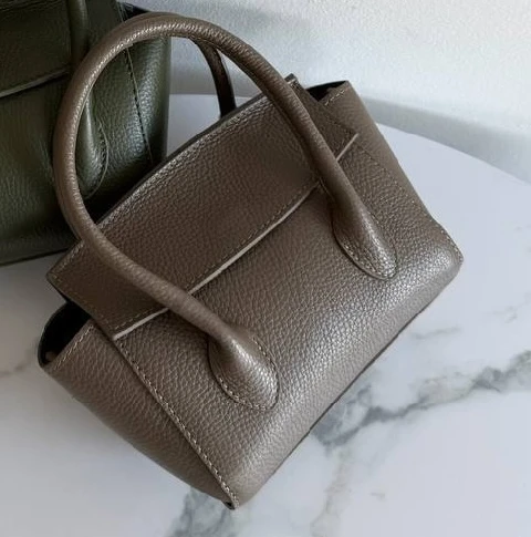 taupe.jpg