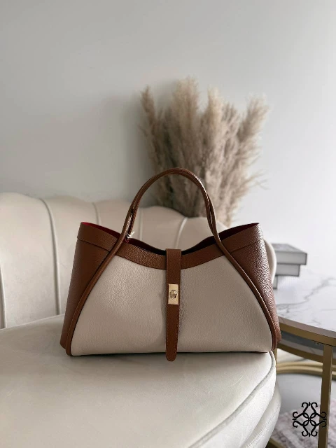 Ādas rokassoma 80439