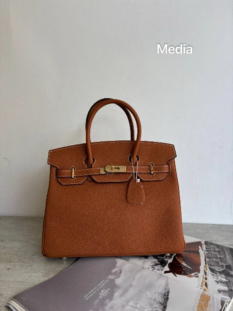 brown_cognac.webp