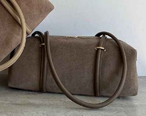 taupe.jpg