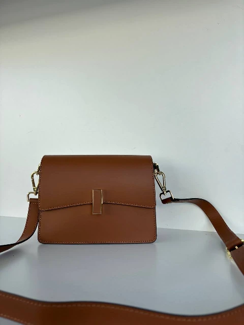 brown_cognac.webp