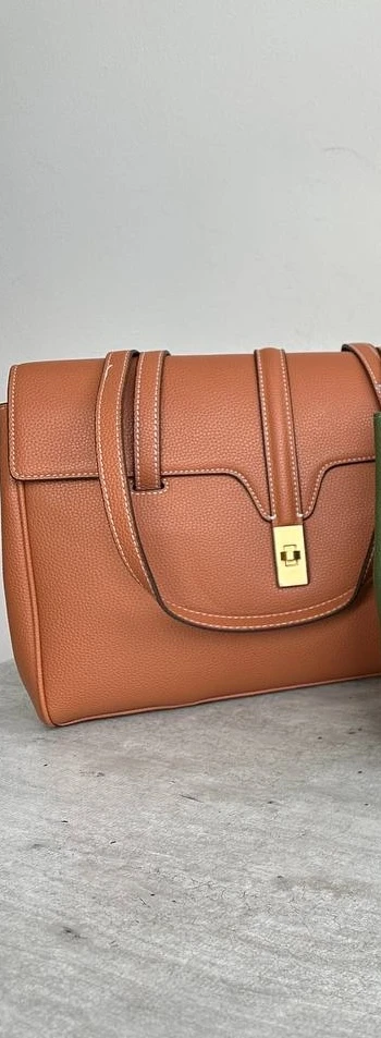 brown_cognac.webp