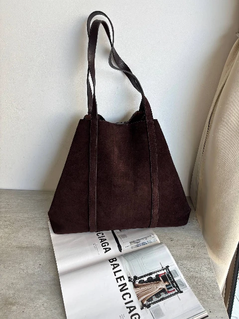 brown_cognac.webp