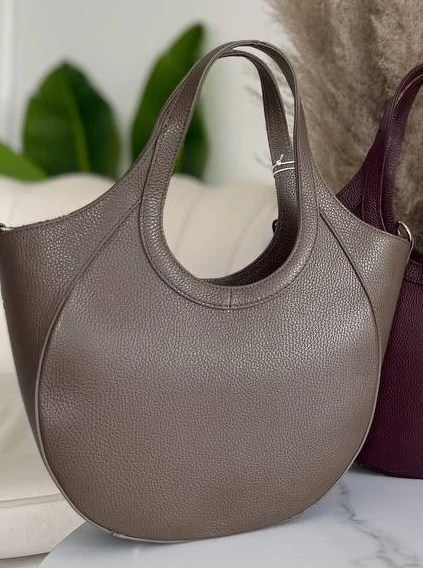 taupe.jpg