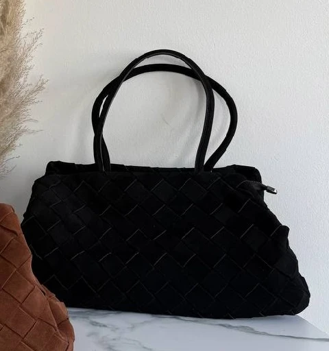 black.jpg