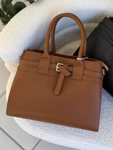 brown_cognac.webp