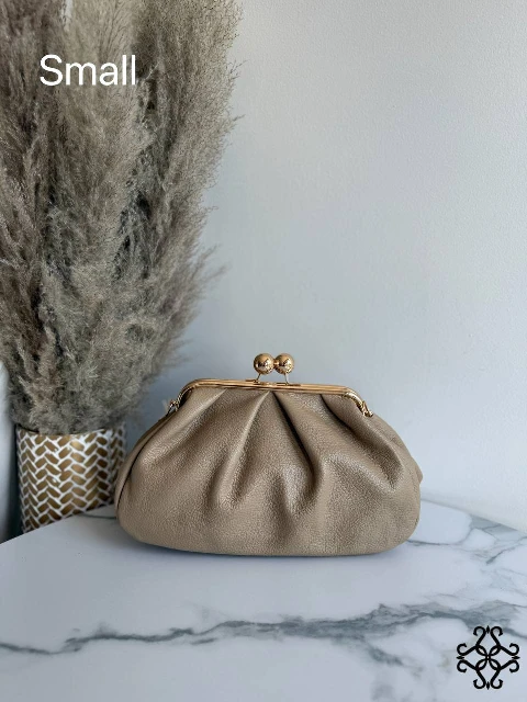 taupe.jpg