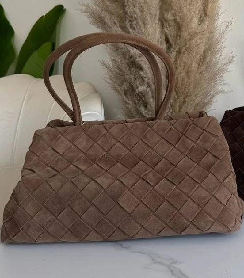 taupe.jpg