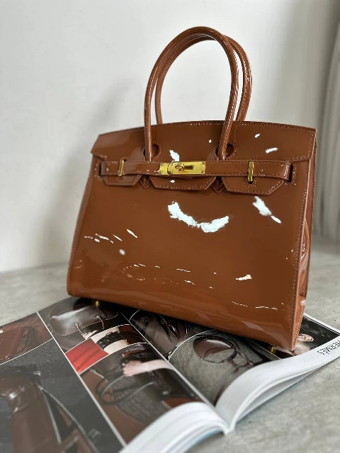 brown_cognac.webp
