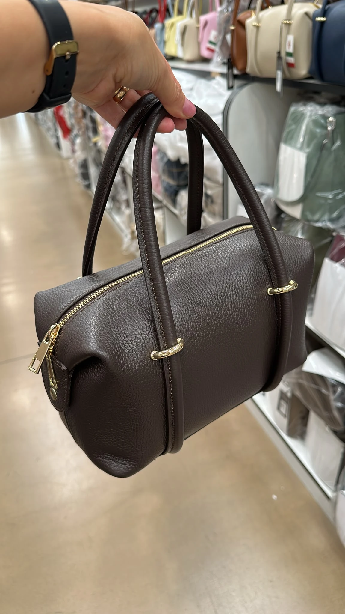 brown_cognac.webp