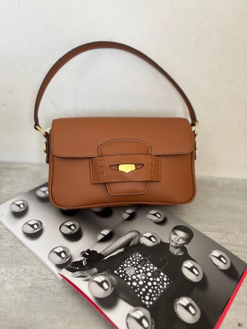 brown_cognac.webp